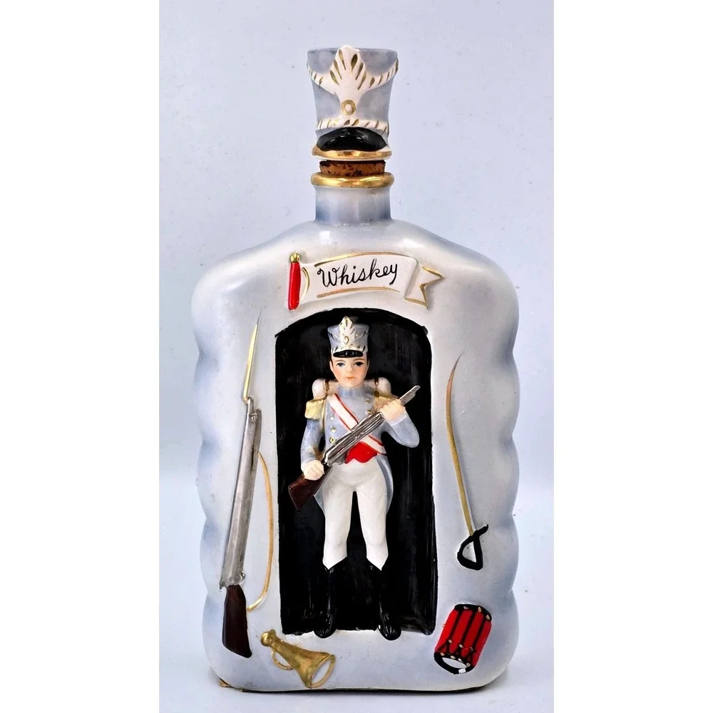 Vintage Shields Fifth Ave Soldier Whiskey Decanter Ceramic 3D Stopper Japan RARE
